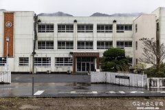 日本去年出生率创123年以来新低，每年关闭超400所学